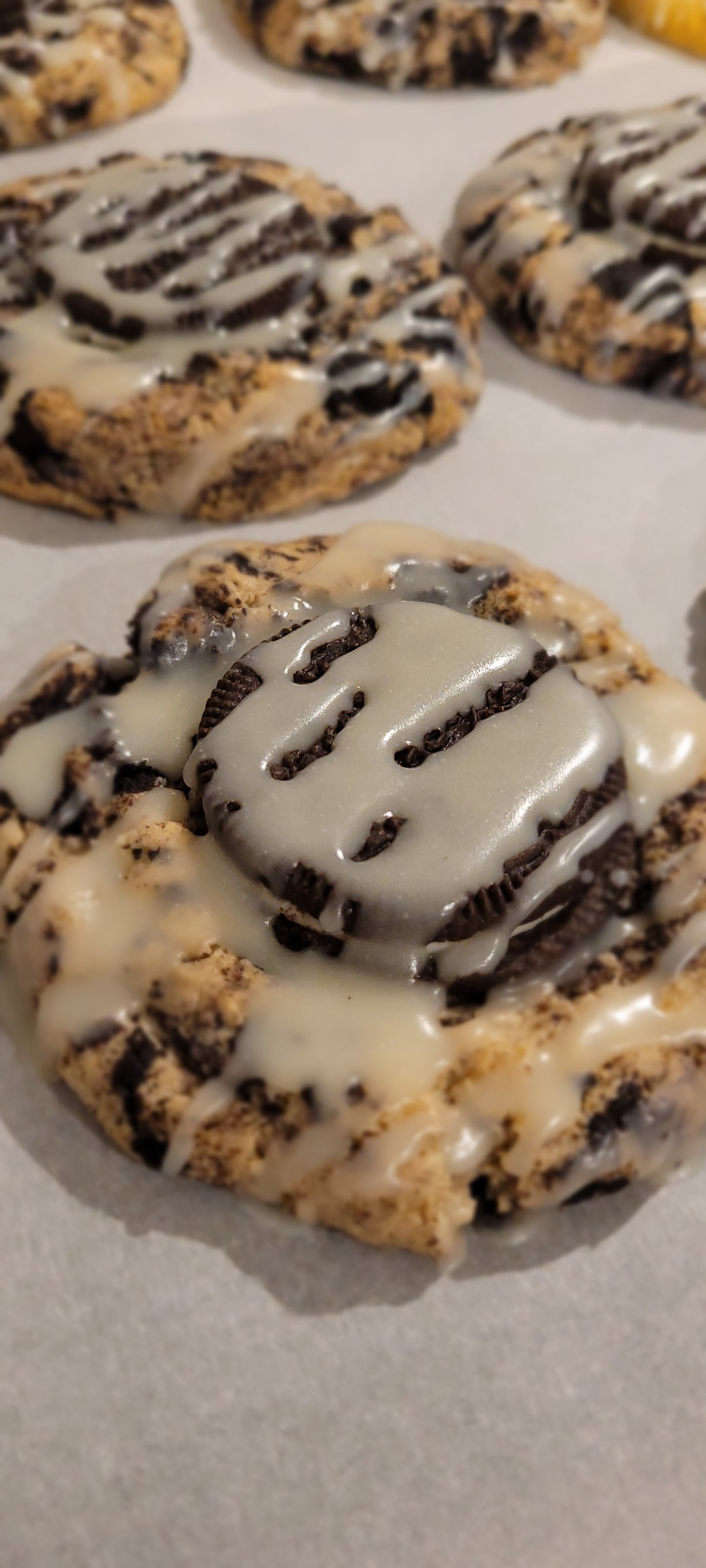 Cookies 'N' Creme Cookie Box